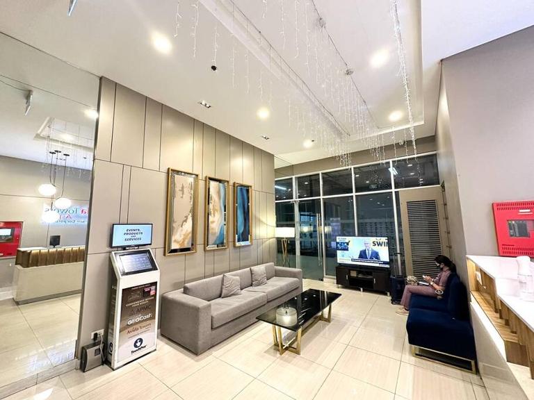 Heart of CDO Cozy Condo Wi-fi Netflix - B&B Cagayan de Oro