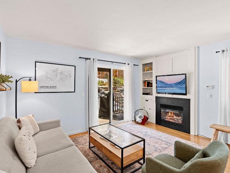 Red Pine Condominiums by All Seasons Resort Lodging - B&B Park City