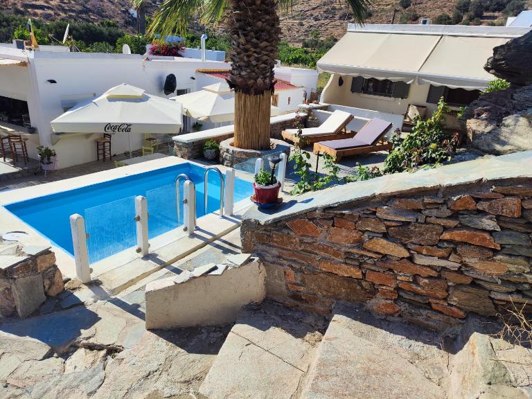 Omisu Apartments - Ferienwohnung Kýthnos