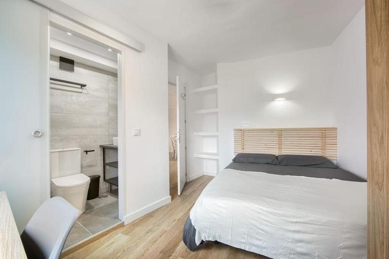 642A Apartamento con vistas y 3 baños - B&B Oviedo