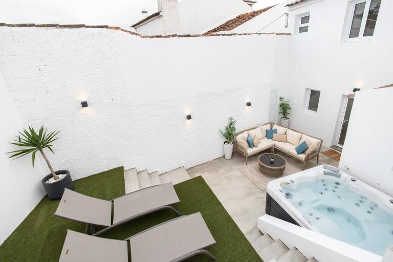 NEW! Oceanfront Home with HotTub, Lagoa Sao Miguel Azores - Bed and Breakfast Lagoa