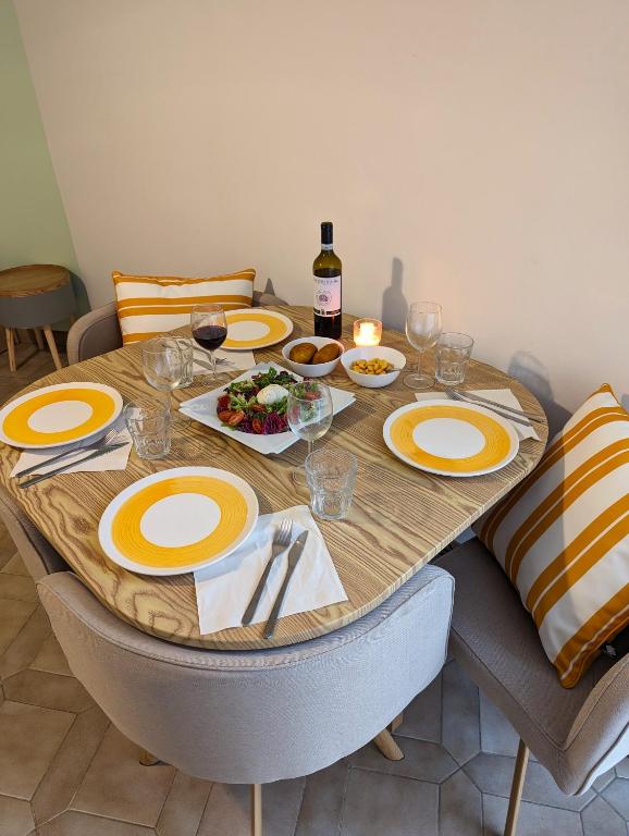Studio in Menton near Sea and City Centre - B&B Menton