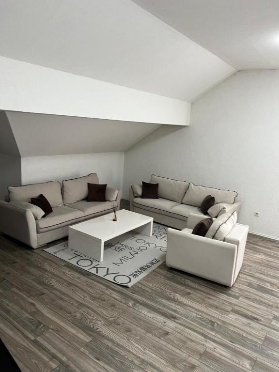 Dea apartment - B&B Prishtina
