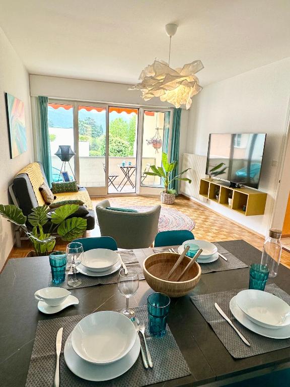 Spacious Apartment for Families and Small Groups! - Ferienwohnung Ascona
