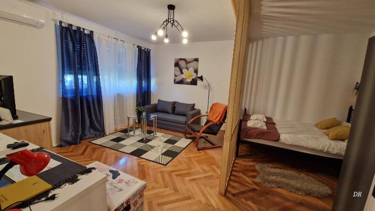 Luna - B&B Osijek