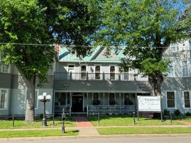 Woodbine Inn and Restaurant - B&B Madisonville
