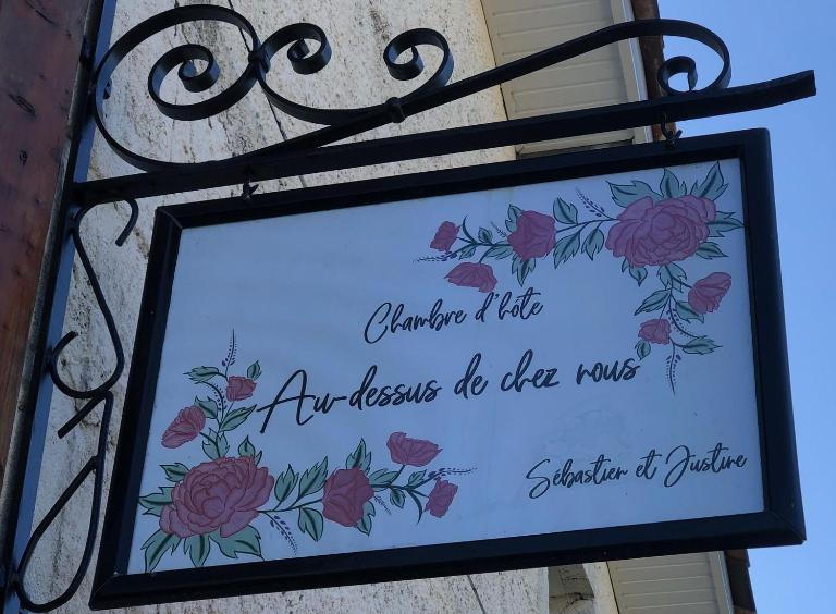 Au Dessus De Chez Nous - Chambres d'hôtes Doulezon