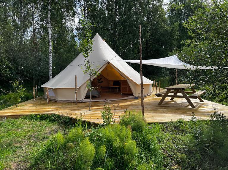 Slow Life Sweden - Family Glamping Tent Hassel - Ferienwohnung Vedevåg