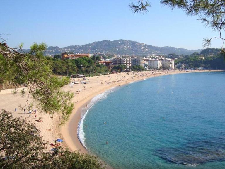 Antillas Fenals Apartment in Lloret de Mar - B&B Lloret de Mar