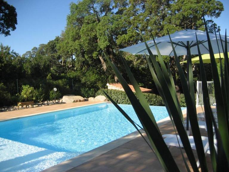 Villa CASA CALLISTA , confort et calme - B&B Sainte-Lucie de Porto-Vecchio