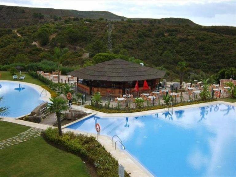 Luxury 3 beds Villa inside the Resort and Country Club - B&B Estepona