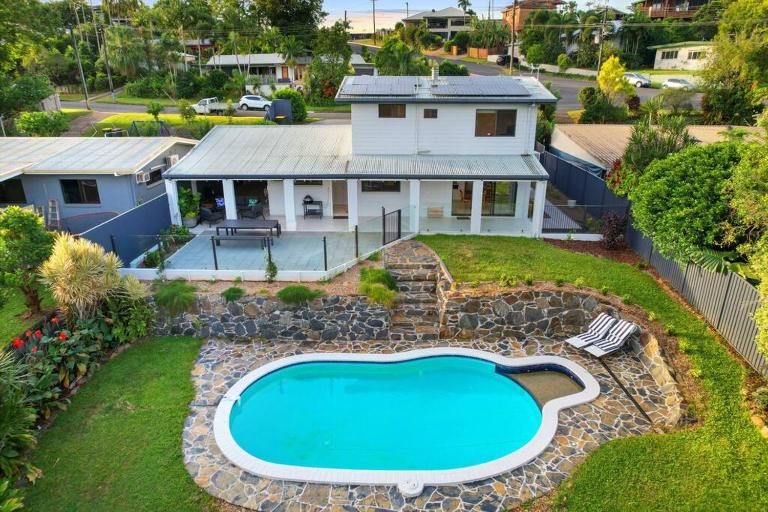 Elevated Entertainer - Modern, Spacious & Stylish - Ferienwohnung East Trinity