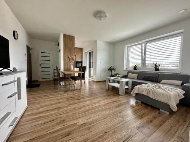 Tower Apartments Centrum - Ferienwohnung Neudorf