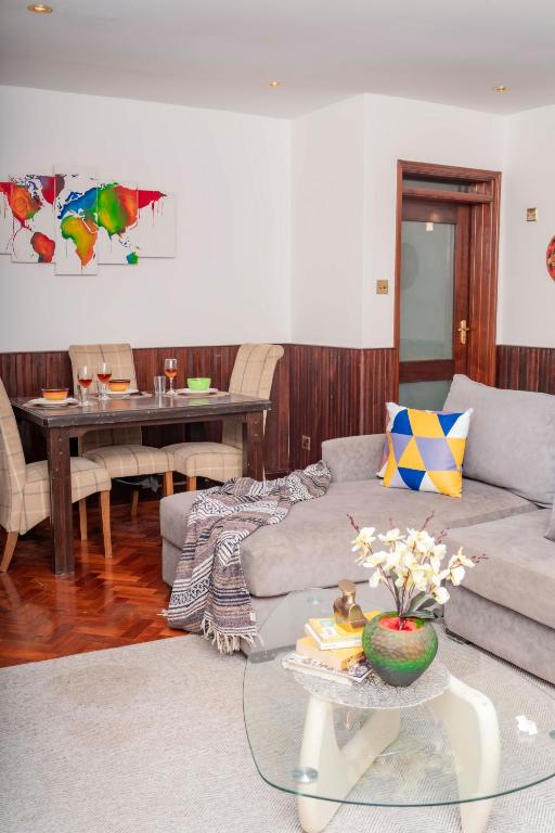 Sundowner 2 Bedroom Apartment Near Westgate - B&B Nairobi