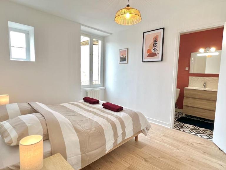 Le Napoli, superbe T2 à 5 min du Futuroscope - B&B Chasseneuil-du-Poitou