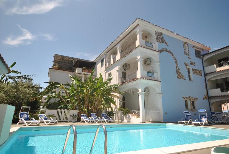 Appartamento lungo via del mare - B&B Orosei