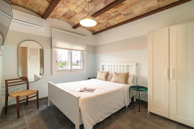 Collblanc Apartment by Olala Homes - B&B L'Hospitalet de Llobregat
