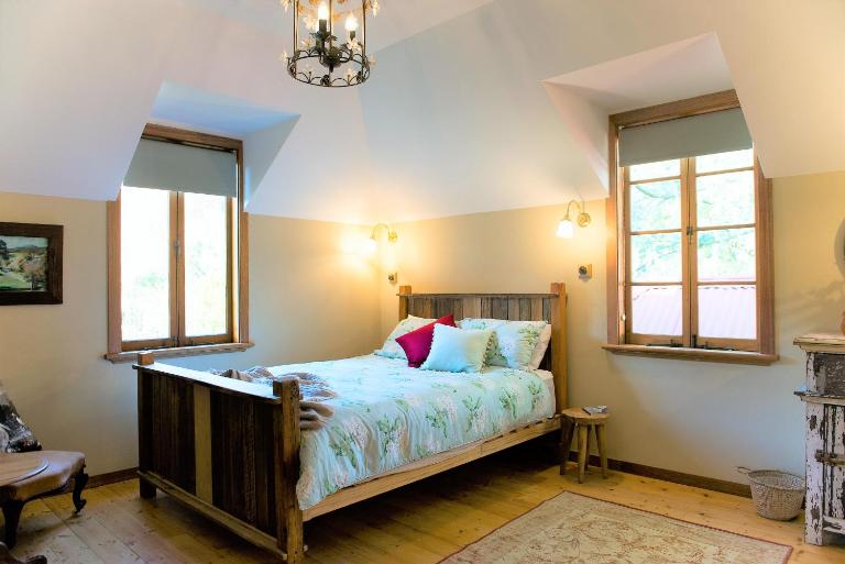 Adelaide Hills Camellia Cottage Wifi - B&B Crafers