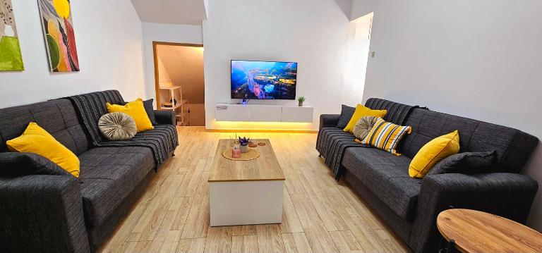 CozyPolis - B&B Athens