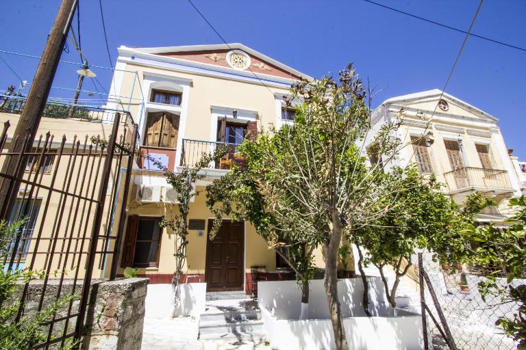 Symi Center Hotel - B&B Sými