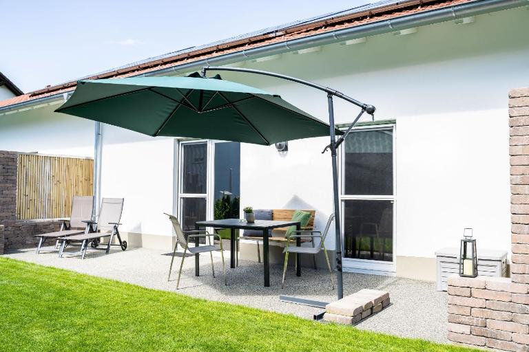 Carolas Ferienwohnungen - B&B Tettnang