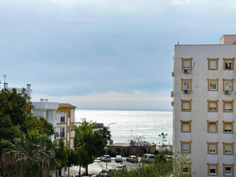HAC - Terraza con vistas al mar, Wifi, centro a 200 metros, playa a 600 metros - Ferienwohnung Torremolinos
