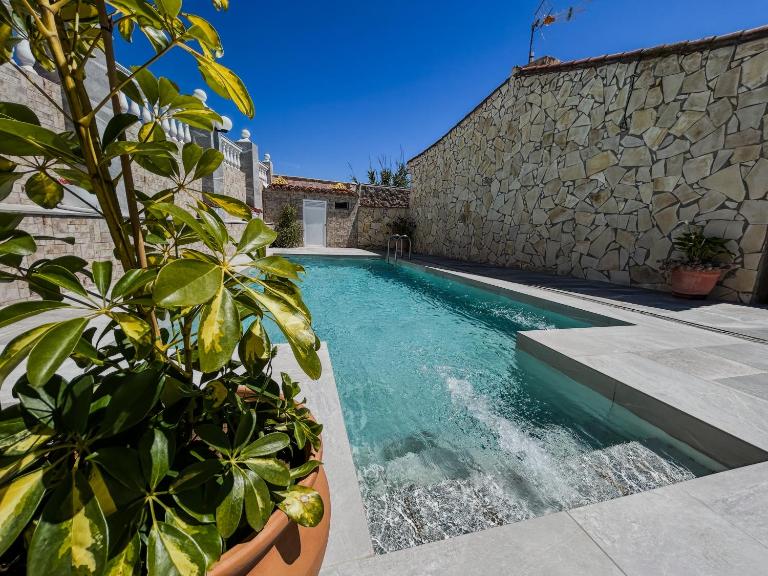Villa Rosal- Solo familias y parejas - B&B Conil de la Frontera