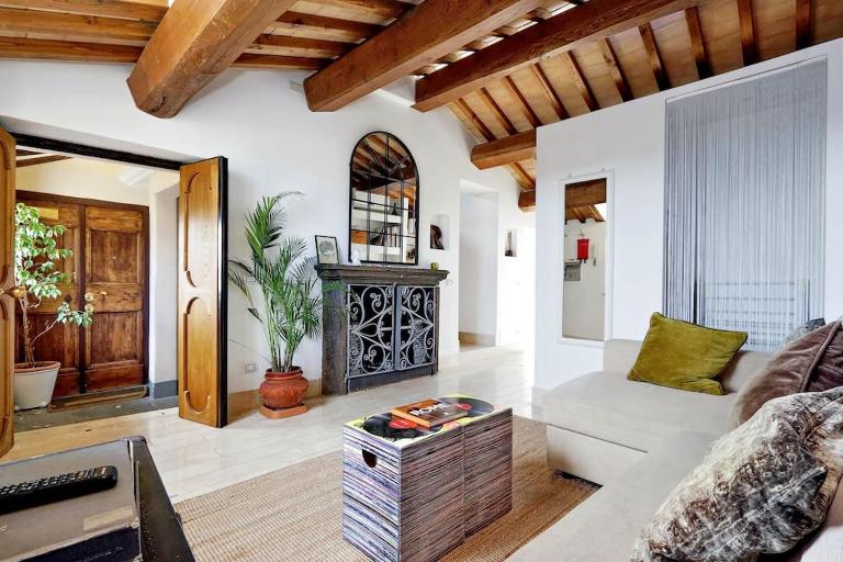 Pantheon Stylish Attic - Bed and Breakfast Rome