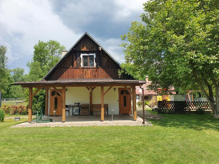 Chalupa pro děti - B&B Drnovec