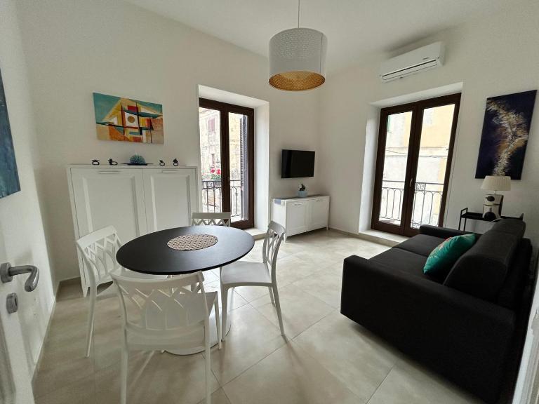 Palazzo Sandù Dimora nel Borgo - B&B San Nicola Arcella