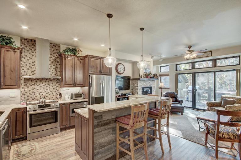 Village Point 202 by Great Western Lodging - B&B Breckenridge