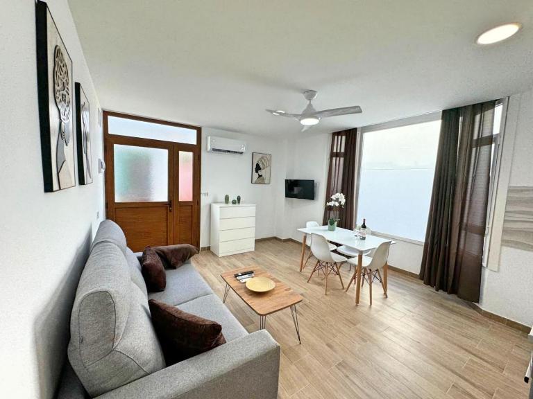 Silver Wish Holiday Home - B&B Playa del Inglés