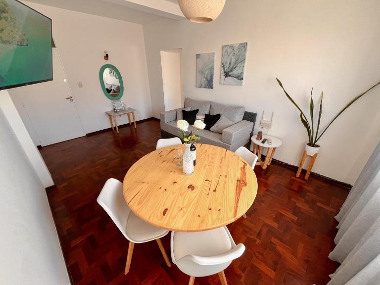 Carrara Peatonal - Ferienwohnung Mendoza
