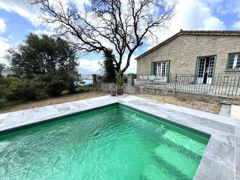 VILLA A MUREDDA, piscine chauffée et vue mer - Chambres d'hôtes Olmeto