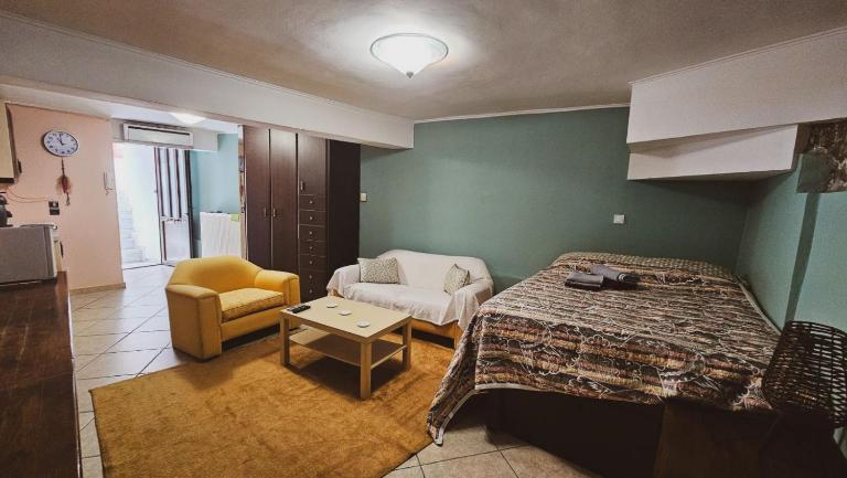 Stone cottage - Chambres d'hôtes Chalcis