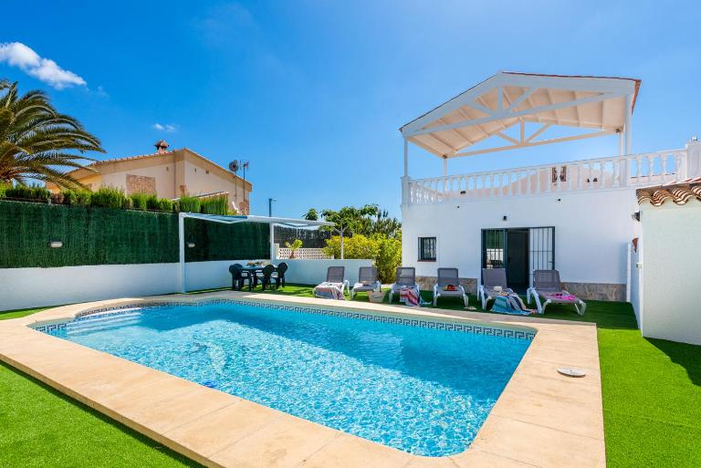 Villa Pura Vida - Plusholidays - B&B Calpe