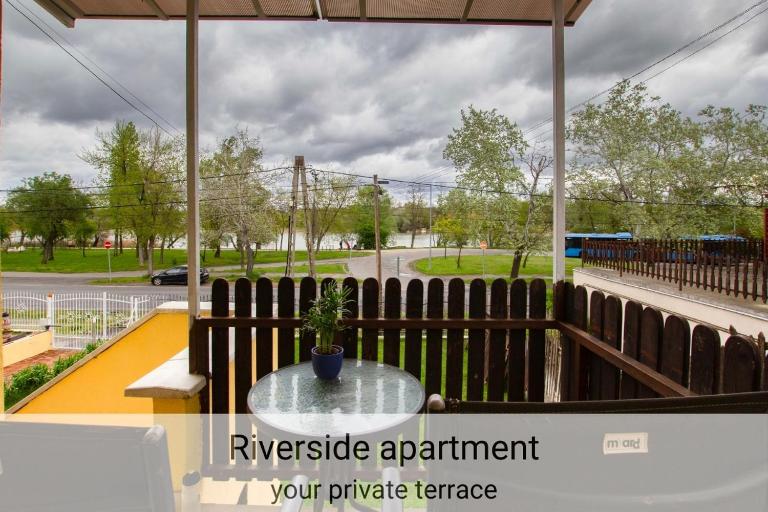 Outdoor Adventure Smart Riverside Pet Friendly - Chambres d'hôtes Budapest
