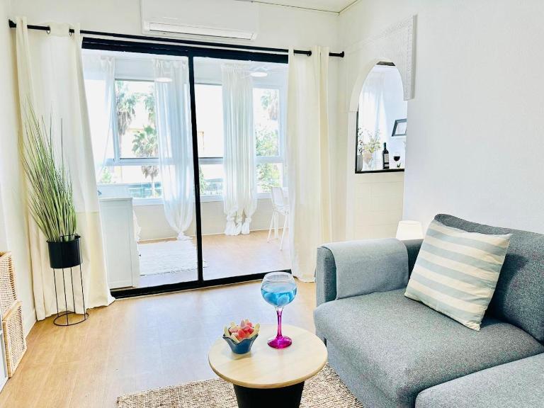 Estudio Pepa Luna Algarrobo Beach - B&B Málaga