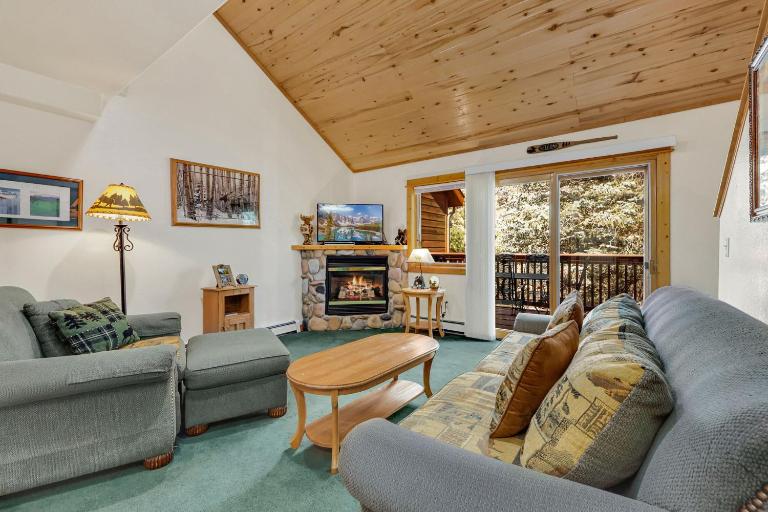 Bugle Pointe A14 by Estes Park Condos - B&B Estes Park