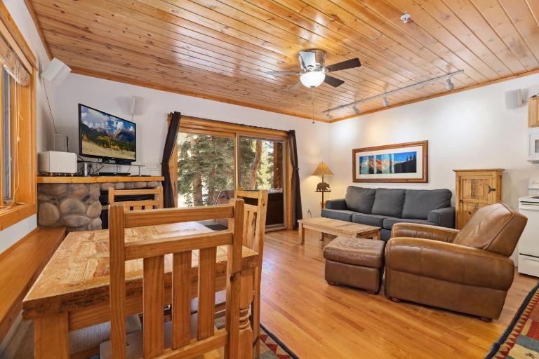 Bugle Pointe B14 by Estes Park Condos - Bed and Breakfast Estes Park