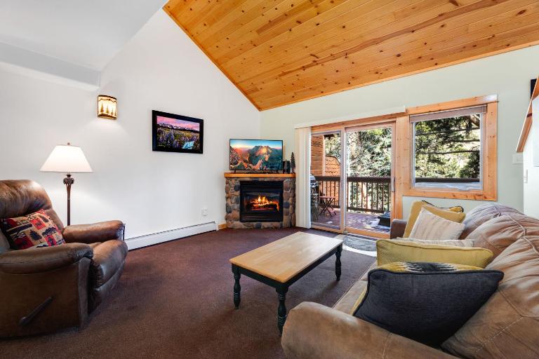 Bugle Pointe B15 by Estes Park Condos - Bed and Breakfast Estes Park