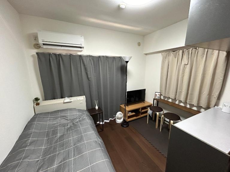 Guest House Ropponmatsu INN - Bed and Breakfast Fukuoka