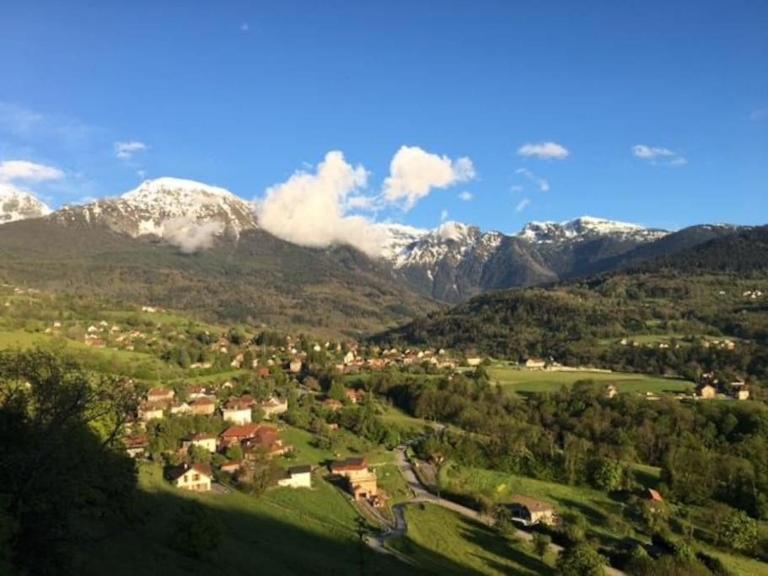 Grand Gites 6 personnes Uriage Chamrousse Grenoble - Chambres d'hôtes Revel