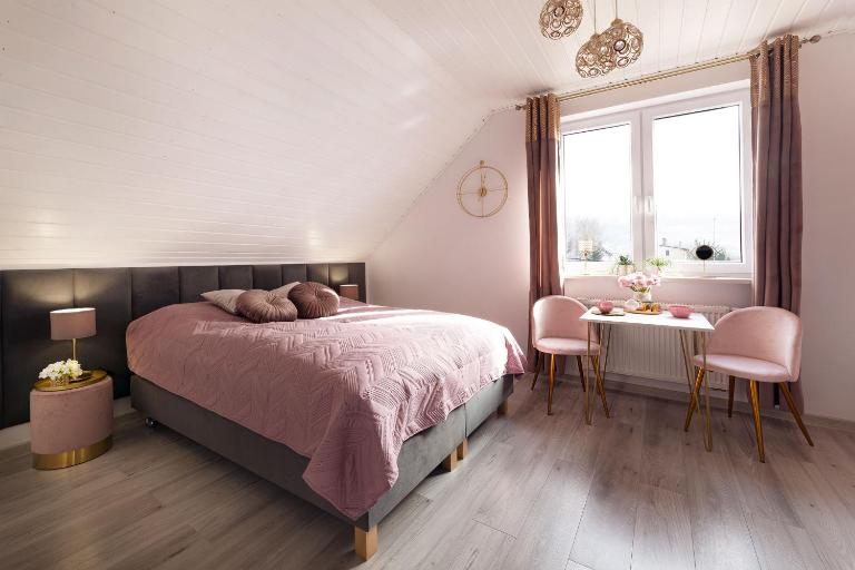 Pokoje Gościnne Pod Lipami - B&B Kudowa-Zdrój