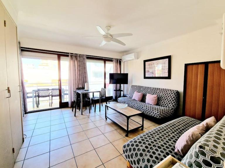 Hibiscus - plage avec Parking - climatisé - wifi - Chambres d'hôtes Canet-en-Roussillon