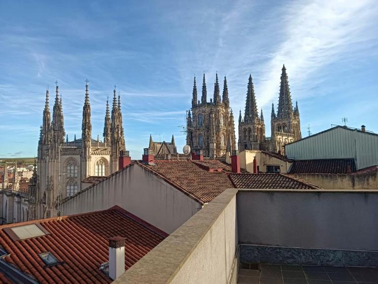AtuaireHome Centro histórico Valentín Palencia - B&B Burgos