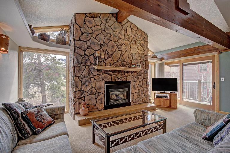 Sawmill Creek Condo 309 by Great Western Lodging - Chambres d'hôtes Breckenridge