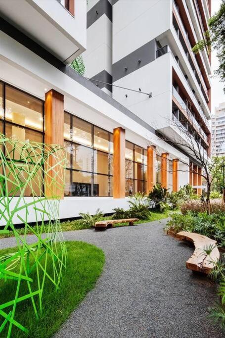 Studio Luxo no Habitarte - Rooftop Piscina e Vaga de garagem - Ferienwohnung São Paulo