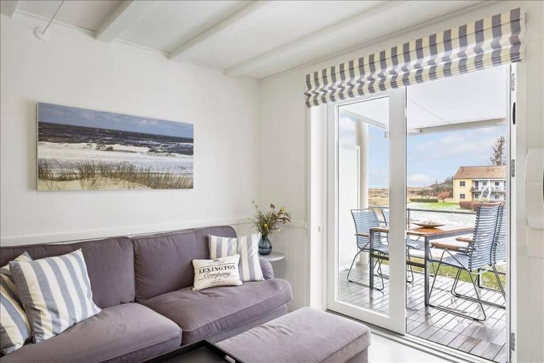 Holiday Apartment With Ocean View - B&B Hals