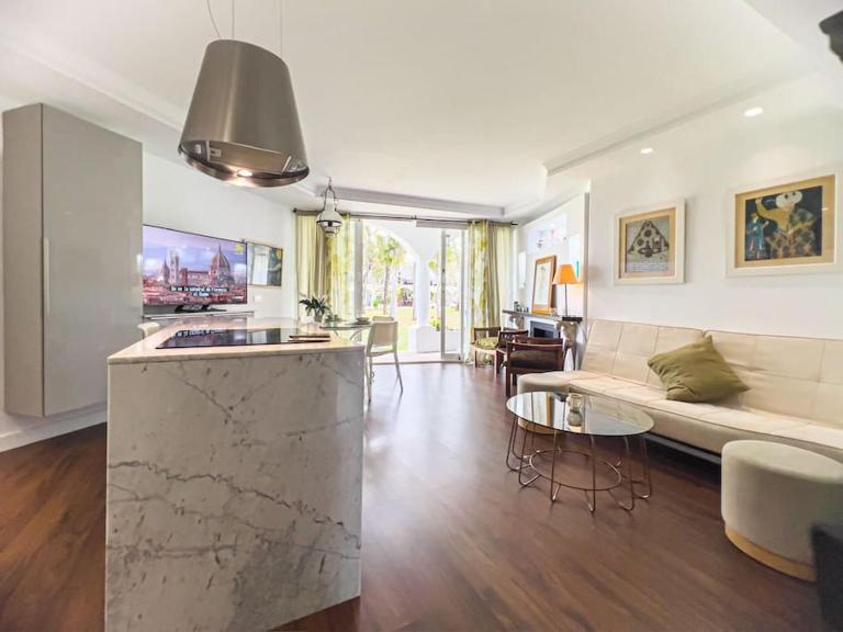 Apartamento Andrea con piscina - B&B Marbella